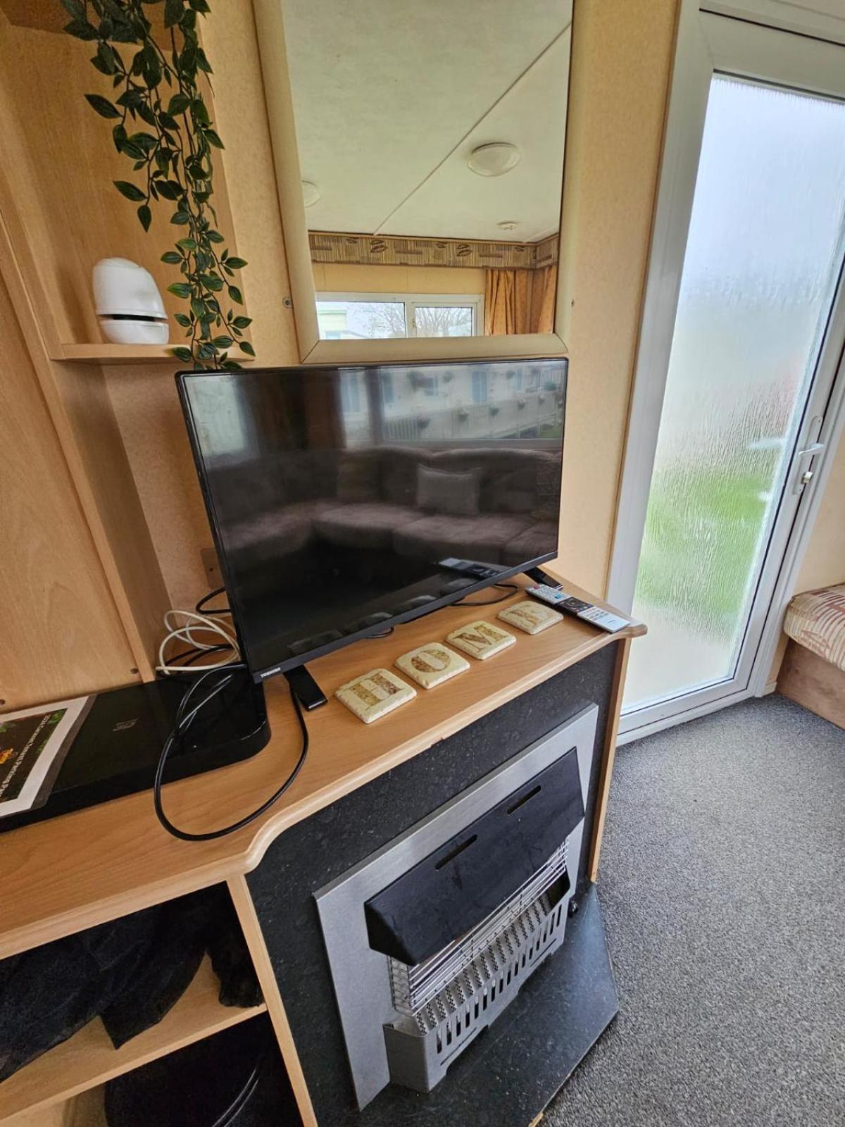 Sunnymede Ingoldmells Fantasy Islands Static Caravan Park Skegness Dış mekan fotoğraf